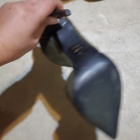 Shoes - Picture 5 of 5